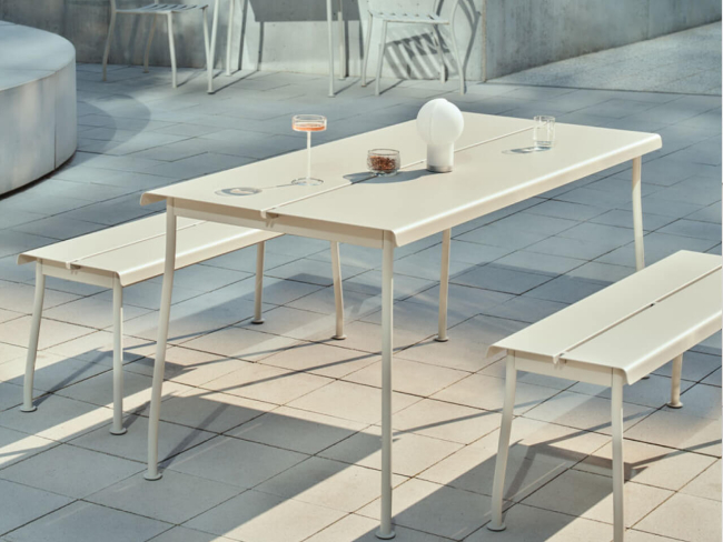 Outdoor-Tisch eckig